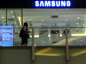       -      Samsung