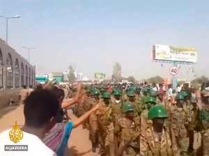Африканский союз пригрозил приостановить членство Судана, если власть останется в руках у военных