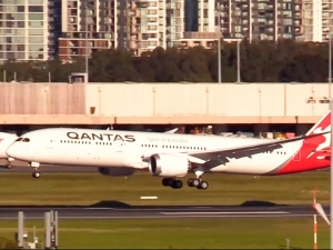  Qantas  19-    -  