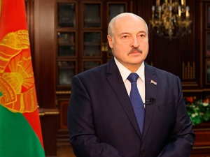 Белорусский госканал распространил фейк о выдвижении Лукашенко на Нобелевскую премию мира и порадовался за него