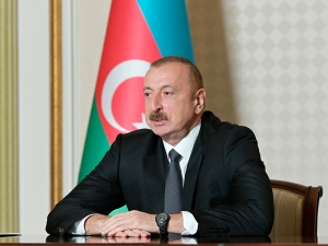 Президент Азербайджана заявил, что подозревает Армению в подготовке к новой войне