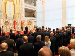 Словакия, Латвия, Литва и Германия заявили о нелегитимности Лукашенко. В Кремле допустили, что Путин снова может его поздравить