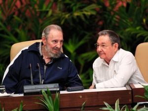 Рауль Кастро может приехать в Москву на празднования в честь 70-летия Победы