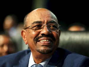 СМИ: президент Судана, ареста которого добивается МУС, покинул ЮАР вопреки решению суда