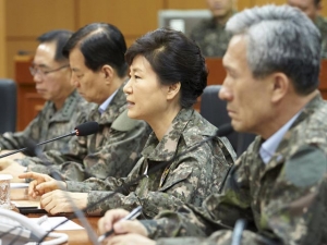 На границе двух Корей проходят экстренные переговоры