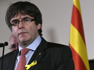 Экс-глава  Каталонии, чьи сторонники - сепаратисты  выиграли выборы,    готов   встретиться с  премьер-министром Испании