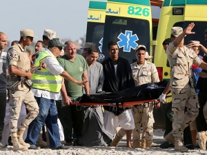 В Египте при нападении боевиков погибли семеро военнослужащих