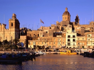 Более 700 россиян, включая бизнесменов из списка Forbes, купили гражданство Мальты в обмен на инвестиции