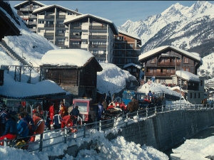 Российские туристы застряли в Альпах из-за снегопада и не могут вернуться домой