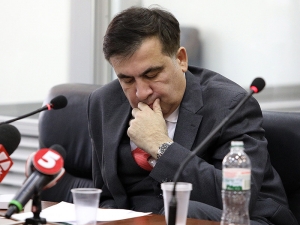 Суд в Киеве запретил Саакашвили выходить из дома по ночам