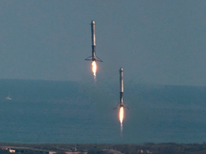     Falcon Heavy ,     100        500 /