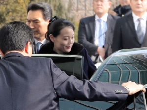 Сестра Ким Чен Ына прилетела в Южную Корею на частном самолете