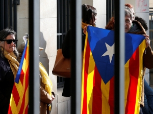 Суд в Германии постановил освободить экс-главу Каталонии Пучдемона под залог до принятия решения об экстрадиции