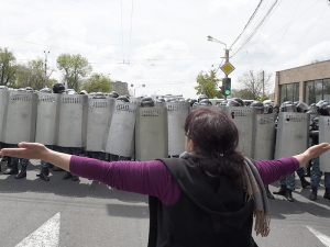 Задержанным лидерам протеста в Ереване готовят обвинения