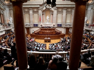 Парламент Португалии легализовал марихуану как лекарство