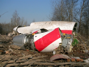 СК РФ: взрыва на борту самолета, при крушении которого погиб Качиньский, не было