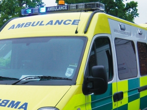 В Англии опрокинулся автобус: более 40 пострадавших, включая детей