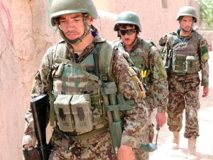 В Джалалабаде на востоке Афганистана, один террорист-смертник совершил самоподрыв, четыре террориста задержаны