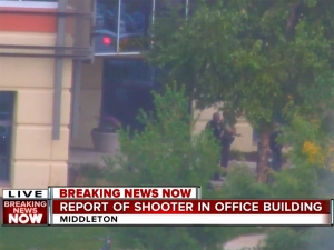 В Висконсине мужчина открыл стрельбу в офисном здании, ранил четверых и был застрелен