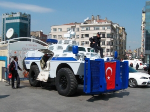 В Турции задержали двух россиян по подозрению в принадлежности к ИГ*