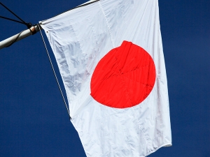 Япония намерена запретить госзакупки продукции Huawei и ZTE