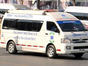 Туристический автобус попал в ДТП в Таиланде. Шесть человек погибли, десятки пострадали