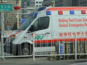 В Пекине мужчина напал на учеников начальной школы: пострадали 20 детей
