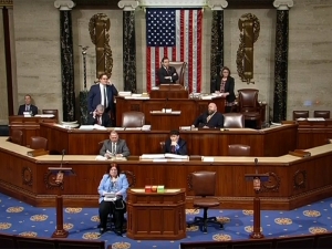 Палата представителей США проголосовала за снятие введенного Трампом режима ЧП