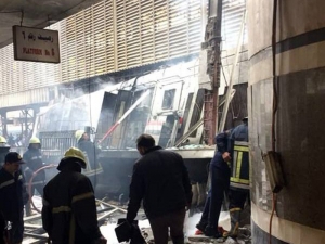 Пожар и взрыв в поезде на вокзале Каира привел к многочисленным жертвам (ФОТО, ВИДЕО)