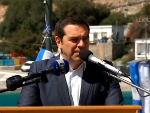 Турецкая авиация создавала помехи вертолету греческого премьер-министра, летевшего отмечать День независимости