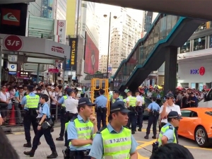 В Гонконге сотни тысяч протестующих вышли на акцию против готовящегося соглашения об экстрадиции в КНР