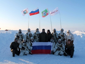 'Летучий отряд Кадырова' регулярно делает селфи на Шпицбергене, где, по версии МИДа, российских военных нет