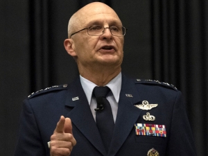 Глава Командования материально-технического обеспечения ВВС США: гиперзвуковое оружие будет в начальной боевой готовности в 2022 году