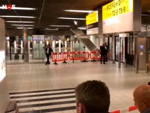 В аэропорту Амстердама закрыли терминал из-за сообщения о попытке захвата самолета