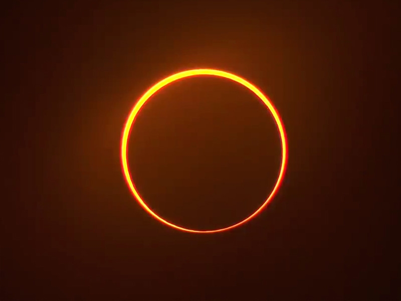 Кольцеобразное затмение солнца. Заревое кольцо солнечное затмение. Фаза кольцеобразного затмения. Солнечное затмение на востоке.