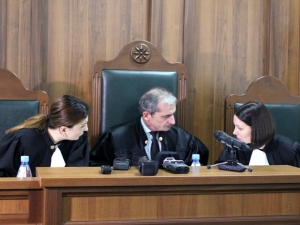 Верховный суд Абхазии отменил решение ЦИК об итогах президентских выборов и назначил повторные выборы