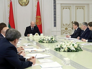 Лукашенко обвинил российских 