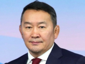 Президента Монголии отправили в карантин  на 14 дней после визита в Китай