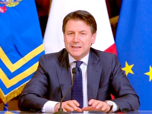 Власти Италии объявили 'чрезвычайное экономическое положение'