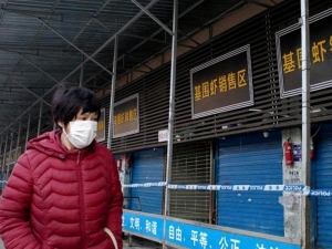 Власти Китая заявили, что пик эпидемии коронавируса в стране пройден