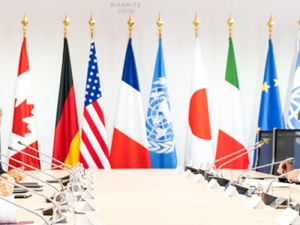 Министры финансов G7 предложили отсрочку по обслуживанию долга для бедных стран