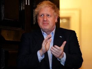 Находящийся в реанимации британский премьер-министр Борис Джонсон дышит без дополнительной помощи