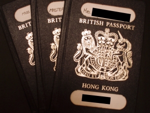 Пекин пригрозил не признавать британские паспорта жителей Гонконга  действительными документами для выезда из Китая