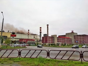 Белорусский металлургический завод частично прекратил работу, к нему подогнали автозаки и ОМОН