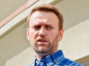 Навальный в Берлине официально получил статус 