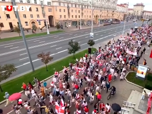 В Минске прошел многотысячный женский марш солидарности (ФОТО, ВИДЕО)
