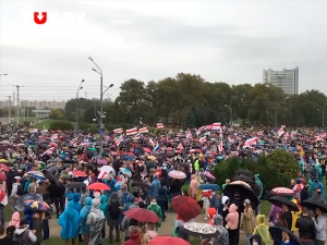 Число участников акции протеста в Минске  в это воскресенье превысило 100 тыс. человек