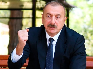 Президент Азербайджана Ильхам Алиев объявил 'бессмысленными' переговоры с Арменией по Карабаху