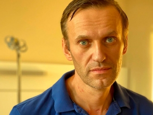 В руках у немецких следователей оказались несколько предметов со следами 'Новичка', которым отравили Навального