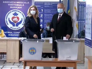 Занявший третье место на выборах президента Молдавии Ренато Усатый выступил против Игоря Додона